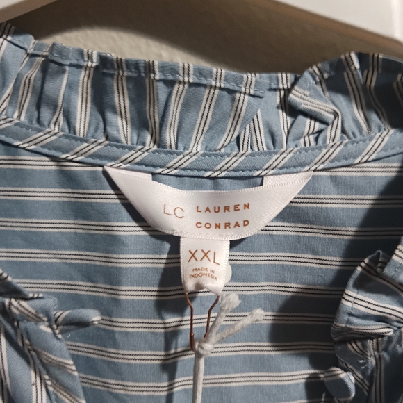 Lauren Conrad Blouse - Picture 2 of 9